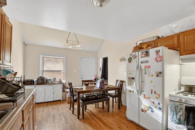 7296 Dacosta, Redford, MI 48239