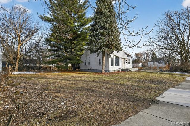 7296 Dacosta, Redford, MI 48239