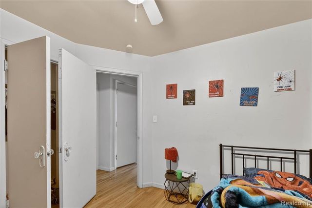 7296 Dacosta, Redford, MI 48239