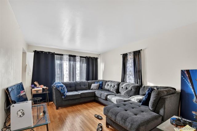 7296 Dacosta, Redford, MI 48239