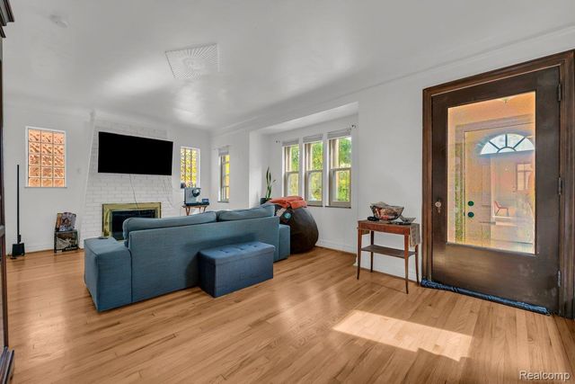 5935 Bishop Street, Detroit, MI 48224