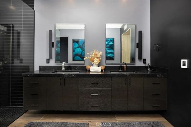 7139 Macapa, Los Angeles, CA 90068