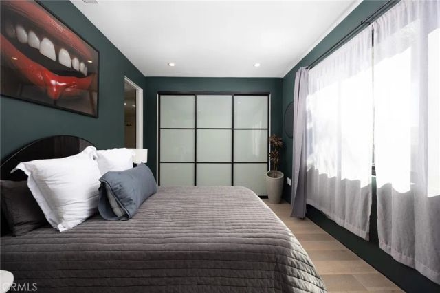 7139 Macapa, Los Angeles, CA 90068