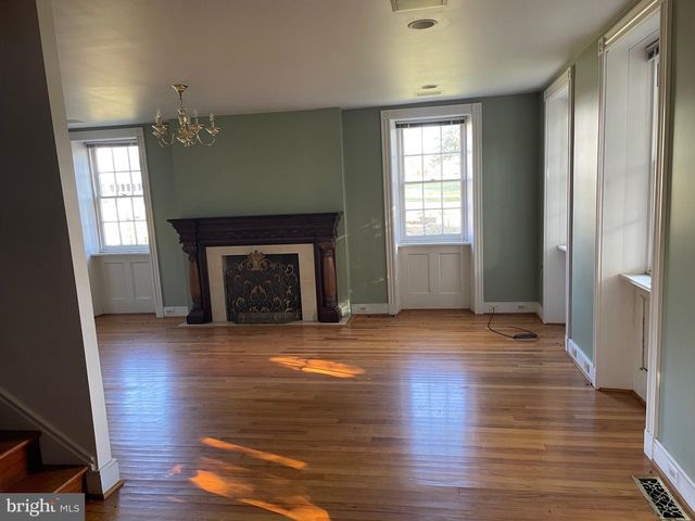 2860 YELLOW GOOSE RD, Lancaster, PA 17601