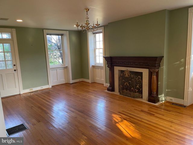 2860 YELLOW GOOSE RD, Lancaster, PA 17601