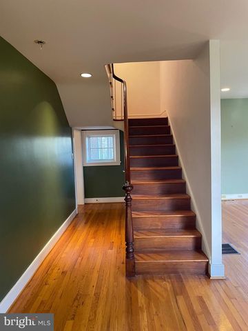 2860 YELLOW GOOSE RD, Lancaster, PA 17601