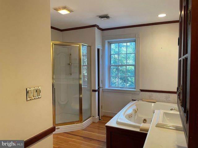 2860 YELLOW GOOSE RD, Lancaster, PA 17601