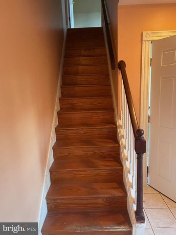 2860 YELLOW GOOSE RD, Lancaster, PA 17601