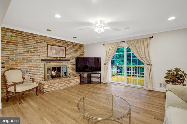 8304 FIVE GATES RD, Annandale, VA 22003