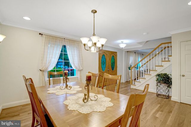 8304 FIVE GATES RD, Annandale, VA 22003