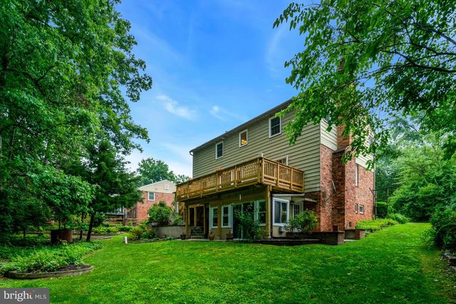 8304 FIVE GATES RD, Annandale, VA 22003