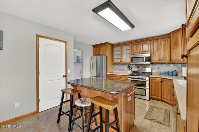 11037 Wildflower Drive, Whitehouse, OH 43571