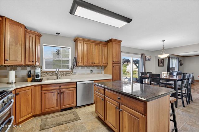 11037 Wildflower Drive, Whitehouse, OH 43571
