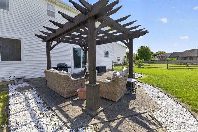 11037 Wildflower Drive, Whitehouse, OH 43571