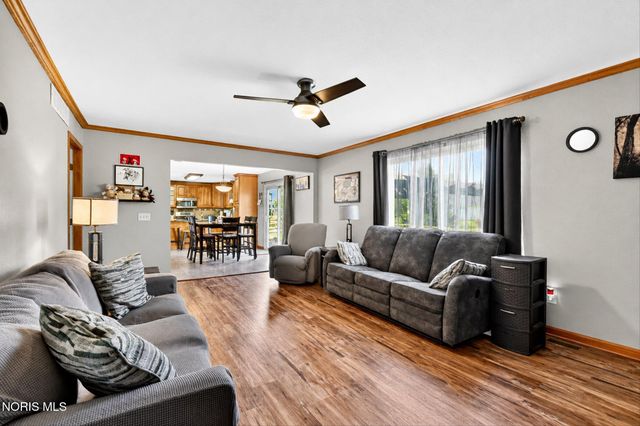11037 Wildflower Drive, Whitehouse, OH 43571