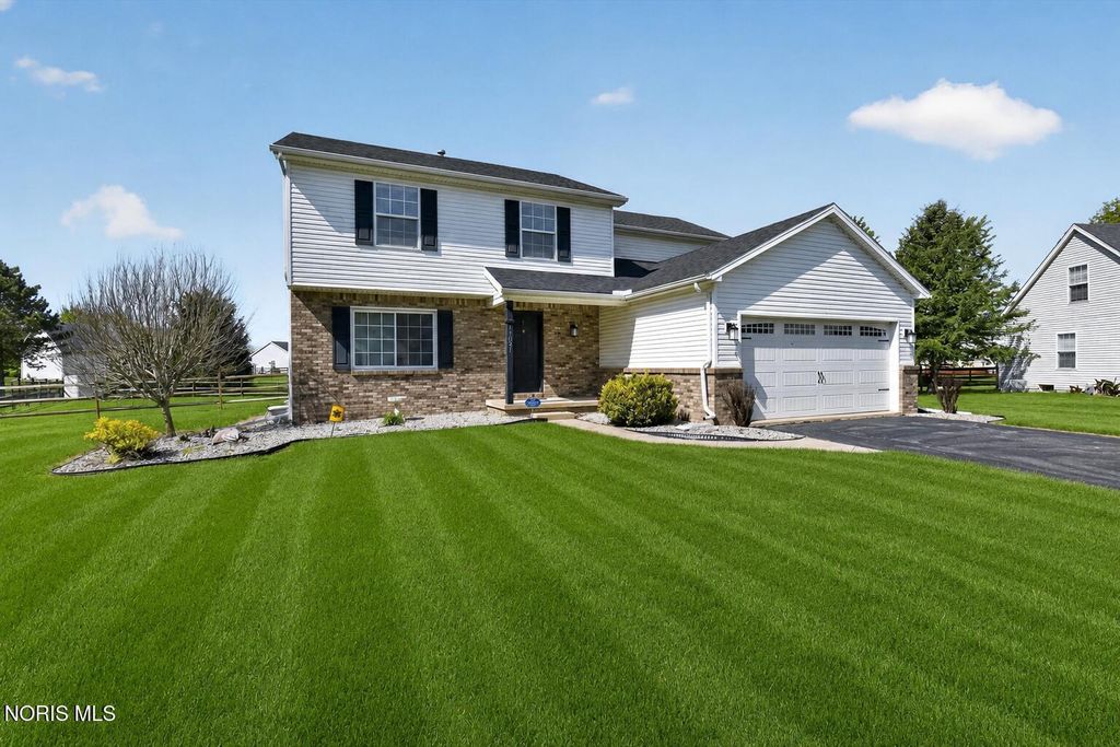 11037 Wildflower Drive, Whitehouse, OH 43571