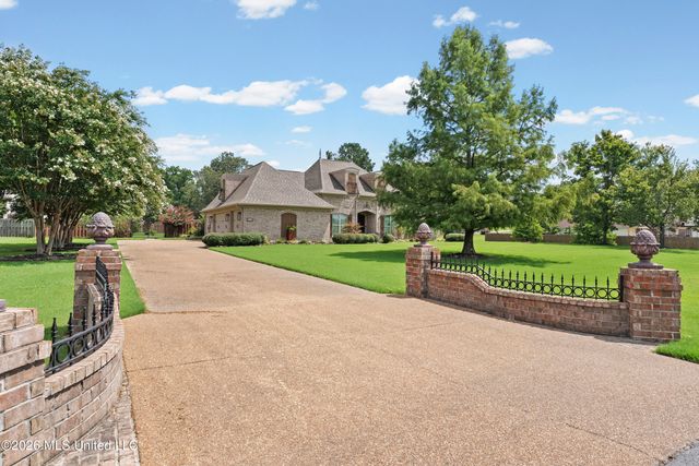 2634 Fountain Gate Drive, Hernando, MS 38632