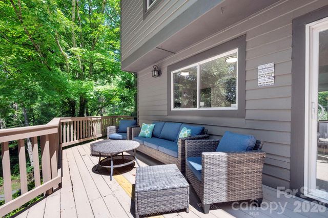 450 Elk Mountain Scenic Highway, Asheville, NC 28804
