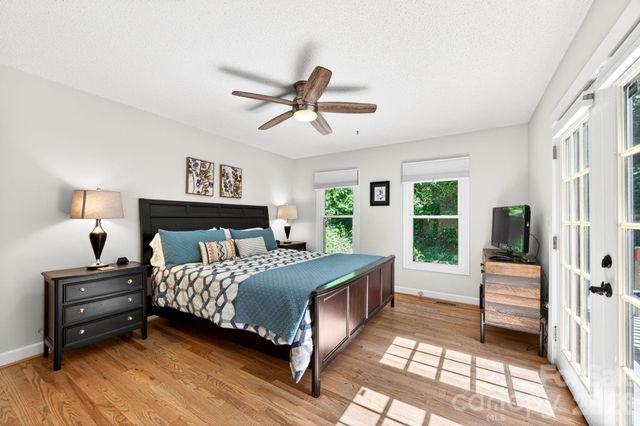450 Elk Mountain Scenic Highway, Asheville, NC 28804
