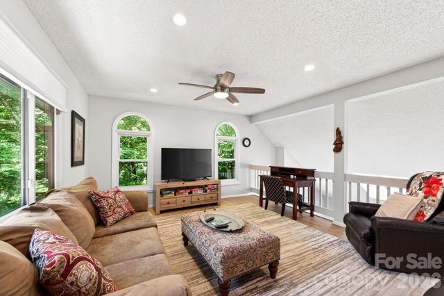 450 Elk Mountain Scenic Highway, Asheville, NC 28804