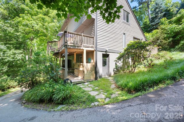 450 Elk Mountain Scenic Highway, Asheville, NC 28804