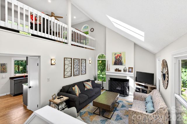 450 Elk Mountain Scenic Highway, Asheville, NC 28804