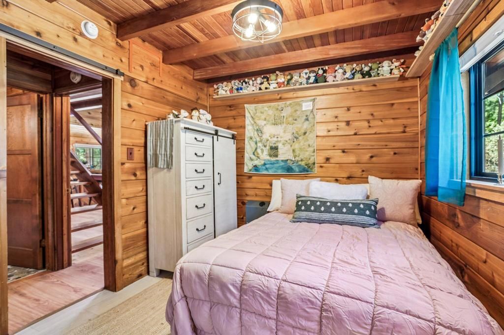 Image 19 of property listing at 53325 Double View Drive, Idyllwild, CA 92549
