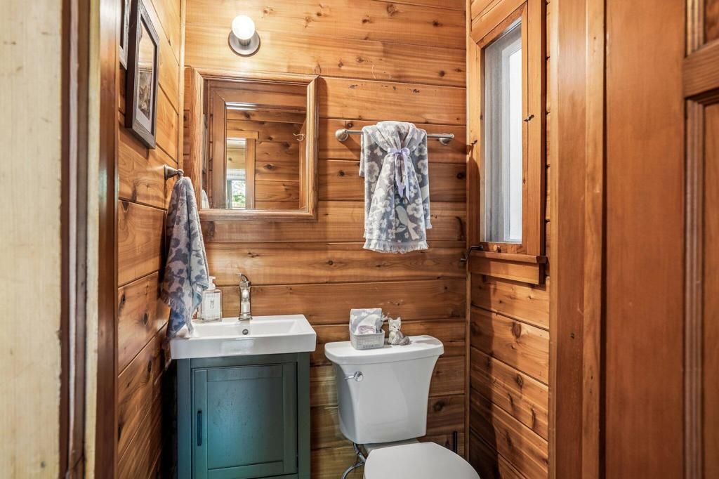Image 20 of property listing at 53325 Double View Drive, Idyllwild, CA 92549