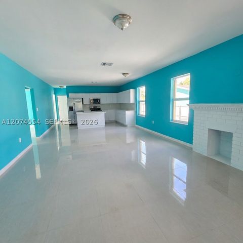 1934 NW 35th St, Miami, FL 33142