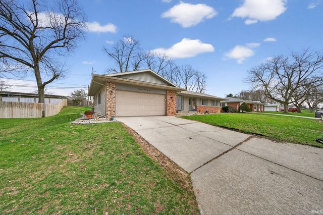 1626 N Bay Drive, Elkhart, IN 46514