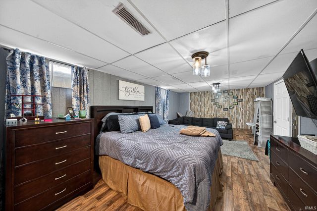 1626 N Bay Drive, Elkhart, IN 46514