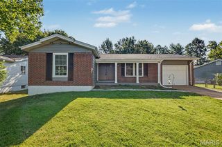 2219 Bentley Manor Drive, Fenton, MO 63026