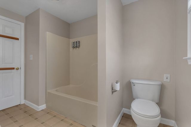 8 Park Cir, Attleboro, MA 02703