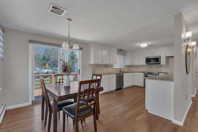 8 Park Cir, Attleboro, MA 02703
