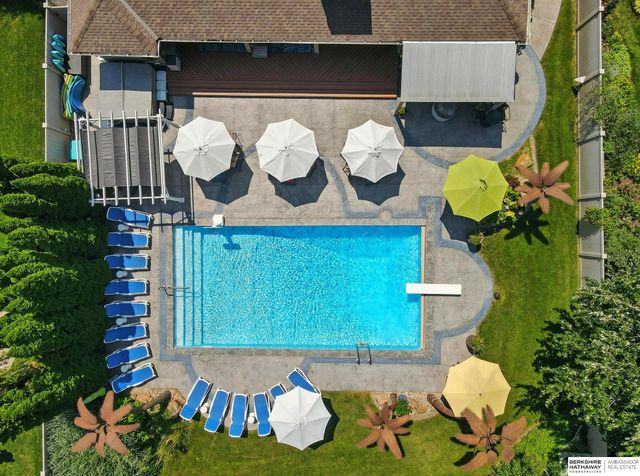 16228 Bancroft Circle, Omaha, NE 68130