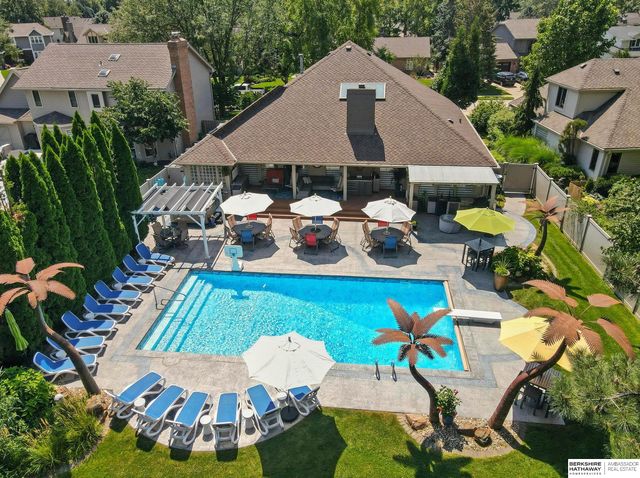 16228 Bancroft Circle, Omaha, NE 68130