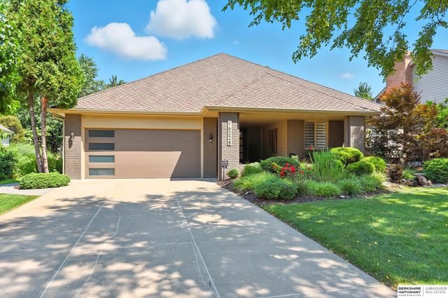 16228 Bancroft Circle, Omaha, NE 68130