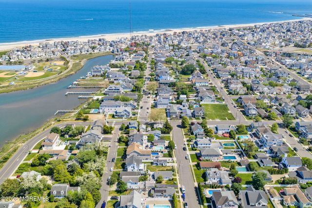 161 Lake Avenue, Manasquan, NJ 08736