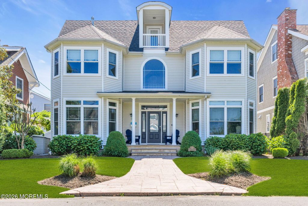 161 Lake Avenue, Manasquan, NJ 08736