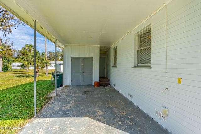 517 S Lanvale Avenue, Daytona Beach, FL 32114