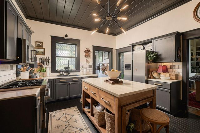 605 W Chestnut Street, Denison, TX 75020