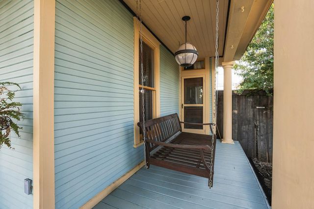 605 W Chestnut Street, Denison, TX 75020