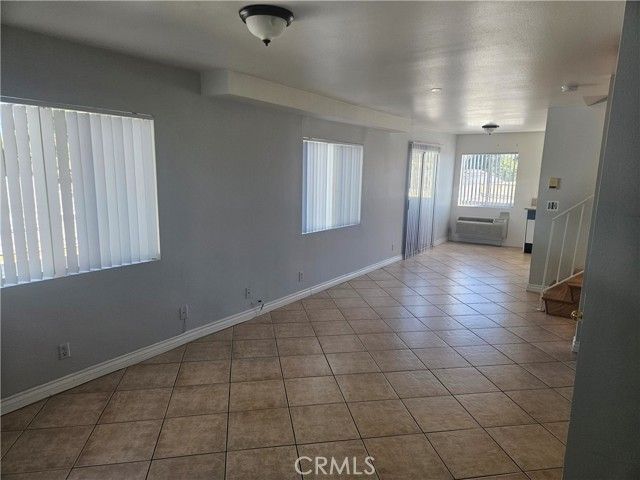14159 Gilmore 9, Van Nuys (los Angeles), CA 91401
