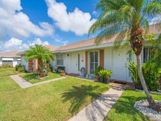1212 S LAKES END Drive C, Fort Pierce, FL 34982