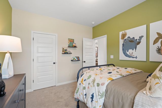 8800 Meadowvale Court, Ooltewah, TN 37363