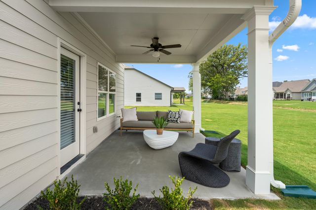 8800 Meadowvale Court, Ooltewah, TN 37363