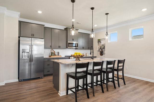 8800 Meadowvale Court, Ooltewah, TN 37363