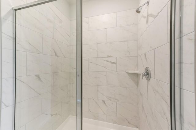 66 Leon Way, Dayton, TX 77535