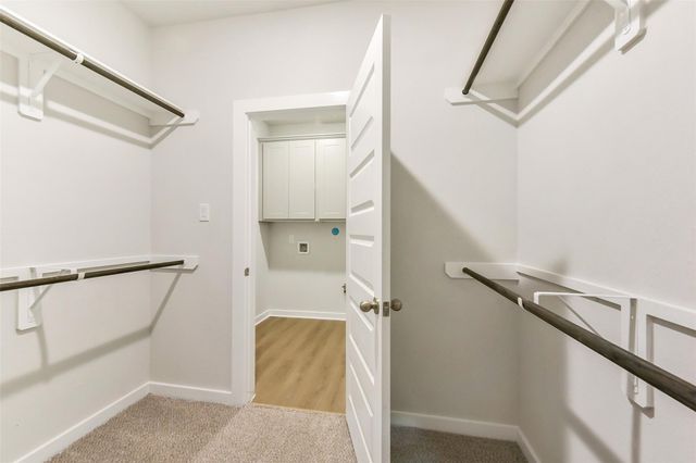 66 Leon Way, Dayton, TX 77535