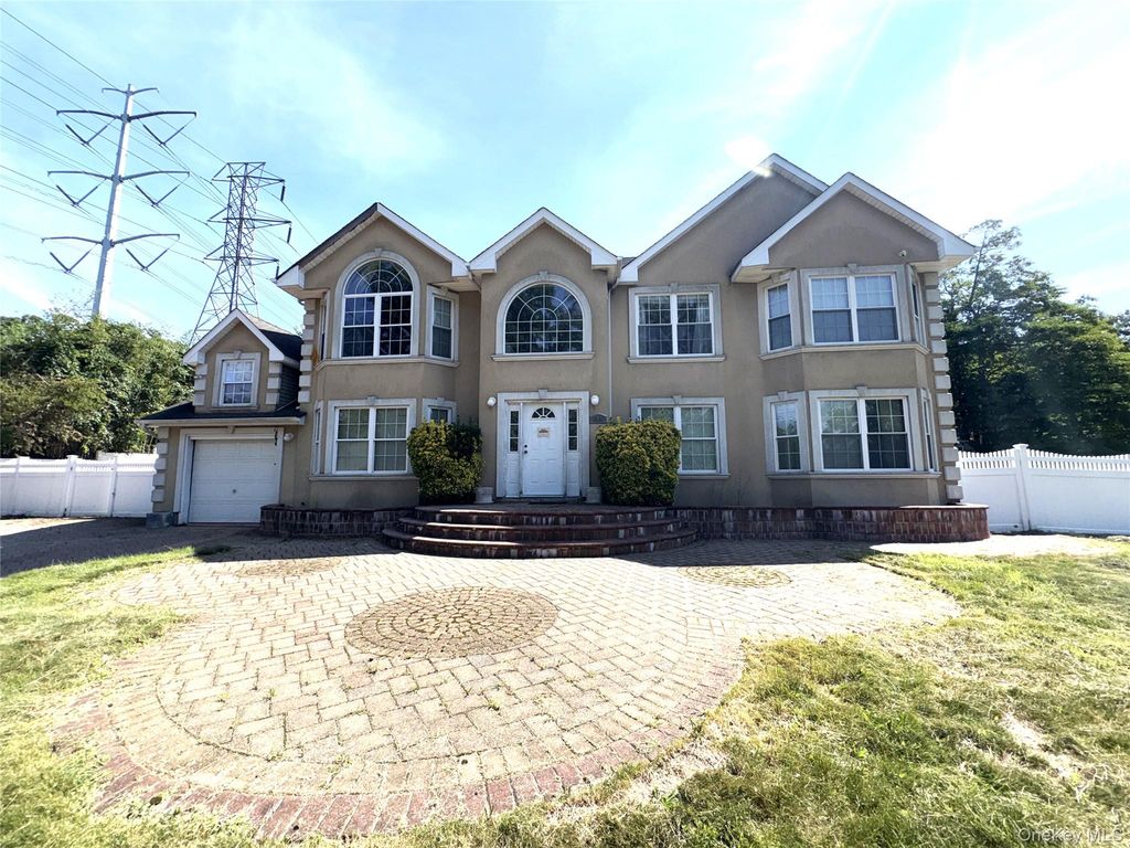 249 Haven Avenue, Ronkonkoma, NY 11779 — exterior